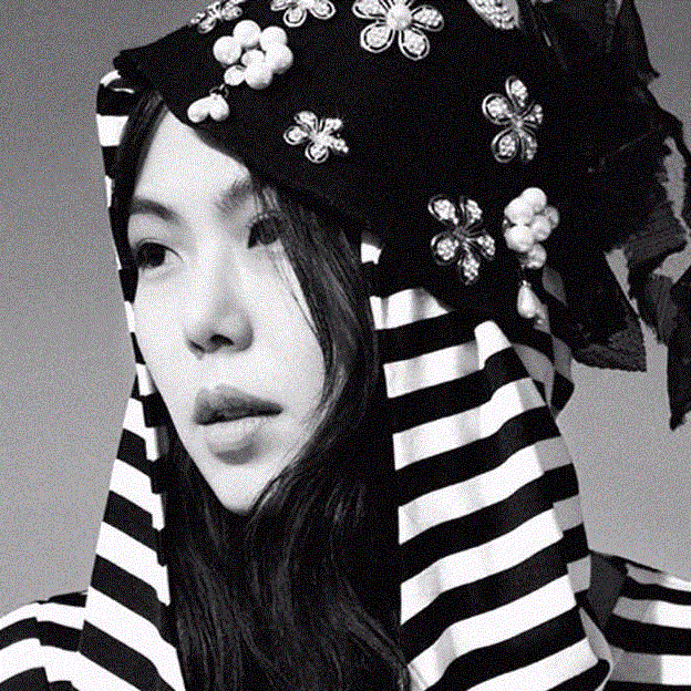 人物 ▎诱人“小姐” 金敏喜