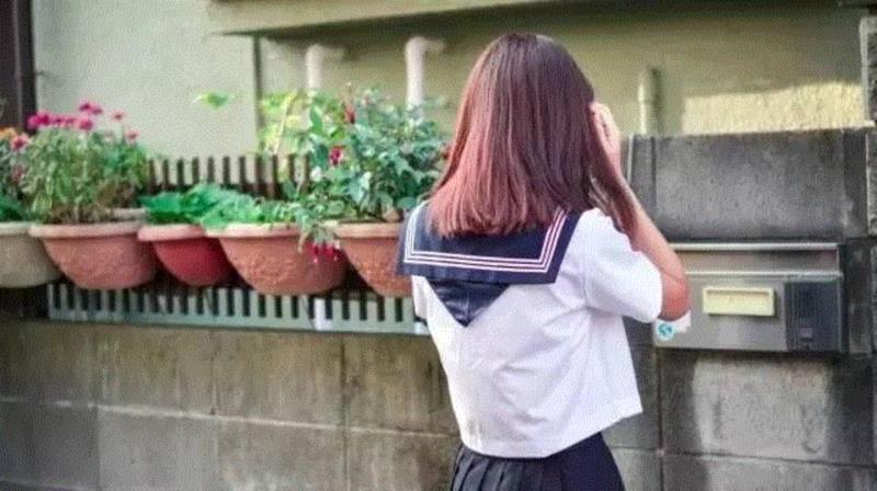 不要再联想到色情了，正经跟你缩缩JK制服文化和设计
