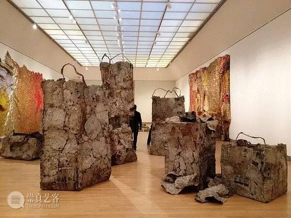 【中间推荐艺术+】El Anatsui