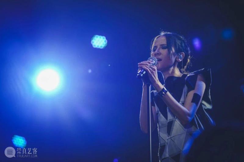 人物 ▎吴青峰的偶像、打败王菲，这个来头不小的歌手其实是个“胆小鬼”,歌手,吴青峰,人物,偶像,王菲,来头,胆小鬼,杨乃文,专辑,音乐