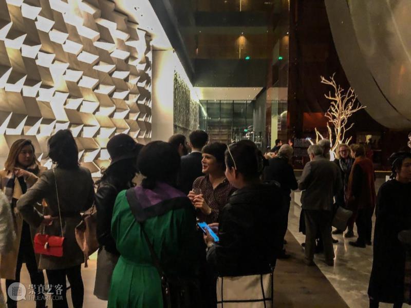 【红门 - 瑜舍特展】蒋龙《皮囊》开幕式回顾 Jiang Long at The Opposite House,红门,蒋龙,瑜舍,皮囊,开幕式,红门画廊,瑜舍酒店,布朗,lovers,酒会