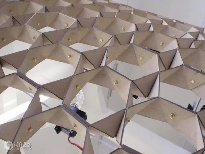 交互装置 | Thibaut sld，让墙面泛起波纹,装置,sld,墙面,波纹,模块,动作,墙体,材料,六边形,波浪