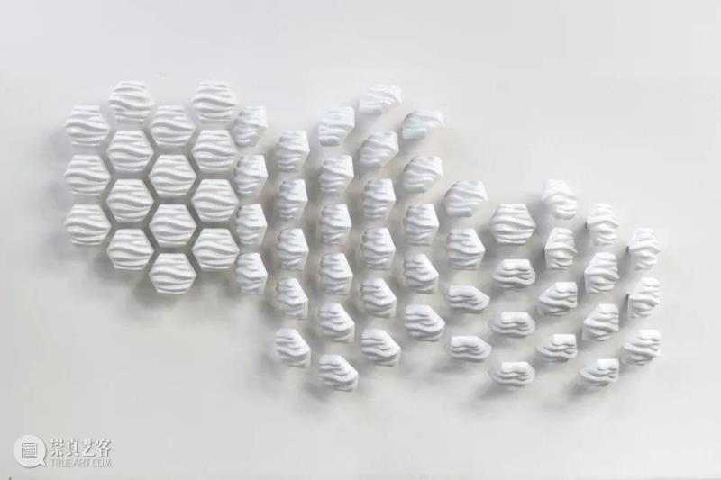 交互装置 | Thibaut sld，让墙面泛起波纹,装置,sld,墙面,波纹,模块,动作,墙体,材料,六边形,波浪