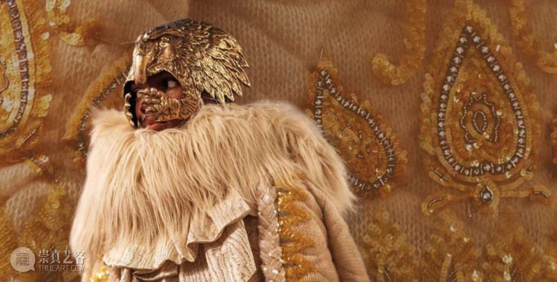 在经历了地狱、洪水、新生之后,Gucci的秀场上开始创世纪了。,Gucci,秀场,新生,地狱,洪水,面具,Hermaphrodite,Michele,希腊,秋冬