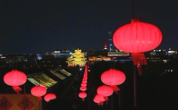 划重点！故宫上元之夜，紫禁城里亮起“保国利民”,故宫,紫禁城,视频,戏曲,畅音阁,太和门,元宵夜,保国,宫门,高亮度投影