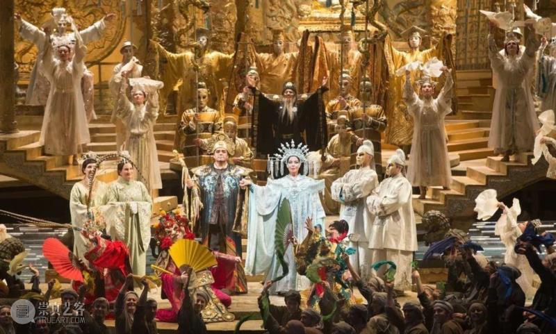 舞台丨《图兰朵》:极尽奢华的舞美场景,舞台,图兰朵,舞美,版本,普契尼,爱情故事,卫荣,维罗纳竞技场,全场,上方