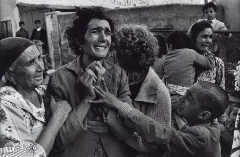 ▲ 唐·麦克库林,《塞浦路斯》,拍摄于1964年,印于2013年,图片:泰特艺术家房间、苏