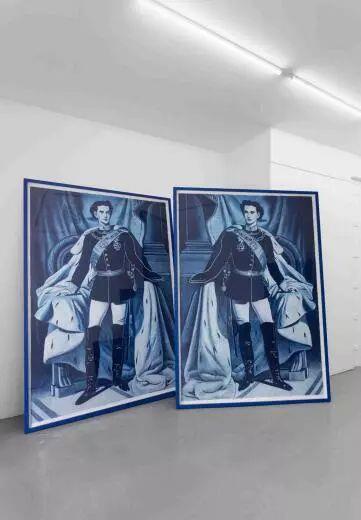 Tomber Dans Le Lac,2015,pastel on paper in artist