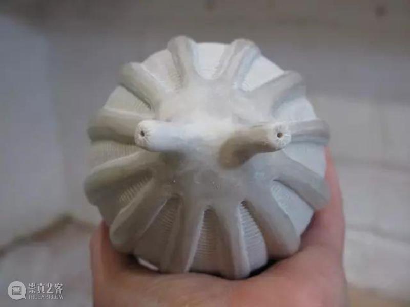 【IFA-艺术赏析】Anna Whitehouse 的黏土Inktober挑战!100天到底可以改变些什么?,Whitehouse,黏土,IFA,Anna,图案,粘土,英国,陶瓷,哈罗盖特,Harrogate