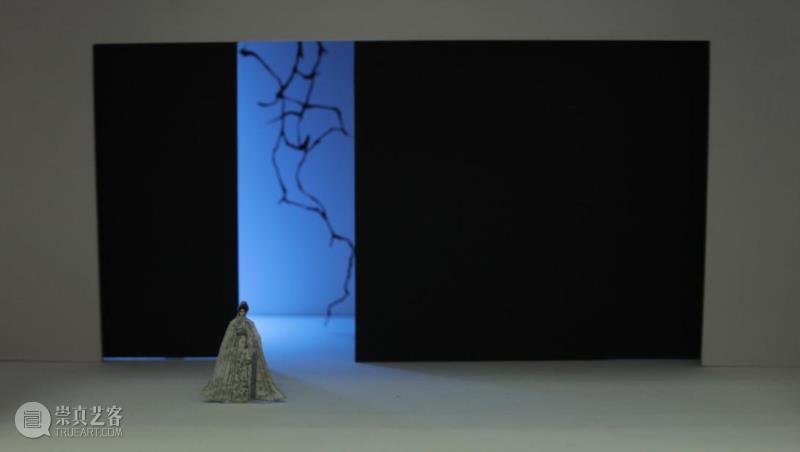 动态丨《边文彤舞美作品展》在中央戏剧学院展出,中央戏剧学院,动态,边文彤舞美作品展,舞美,舞台,边文彤,导演,模型,戏剧,剧照