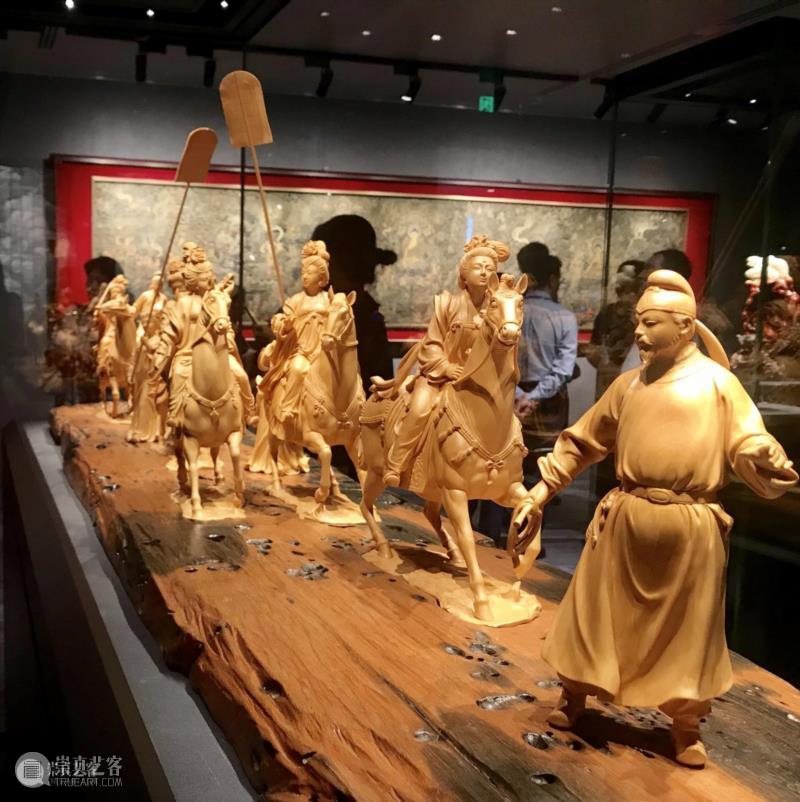 宝库匠心馆 展示木雕作品,宝库匠心馆正式开幕|聚合中国当代工艺及非遗传承 打造民族文化品牌,工艺美术,宝库,上海中心,上海观复博物馆,柳费国,宝库文化