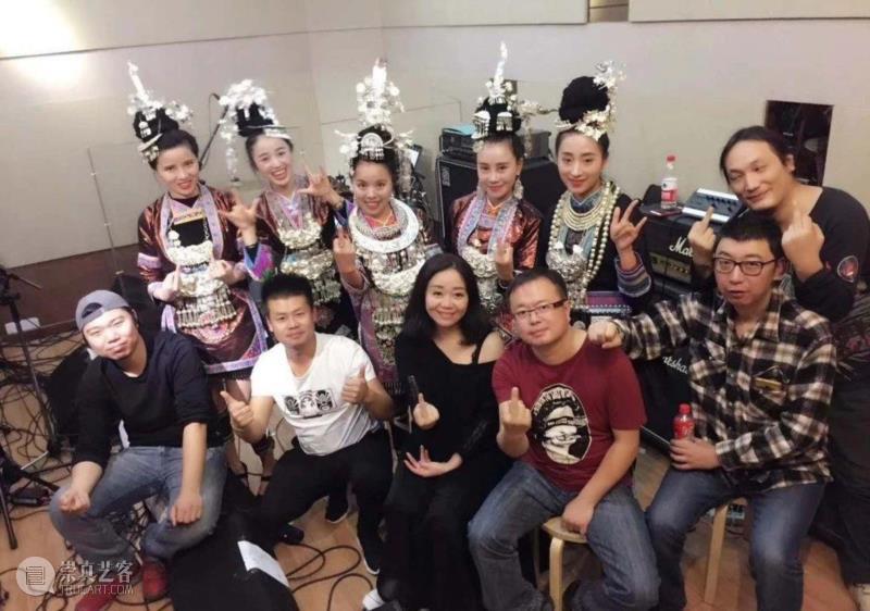专辑 ▎那个唱「嫁衣」的女孩儿没死,她还去联合国做了演讲,联合国,专辑,嫁衣,女孩儿,音乐,吴虹飞,阿飞,侗族,乐队,侗族大歌