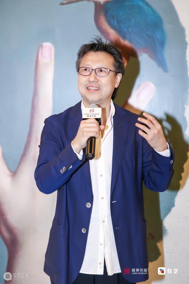 艺术家李贵君.JPG