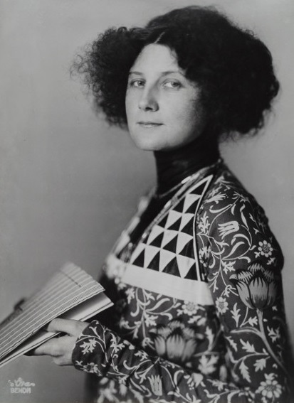 Atelier d’Ora – Operatic diva Fritzi Massary, 1923, gelatin silver print, 30,2 x 23,4 cm.jpg