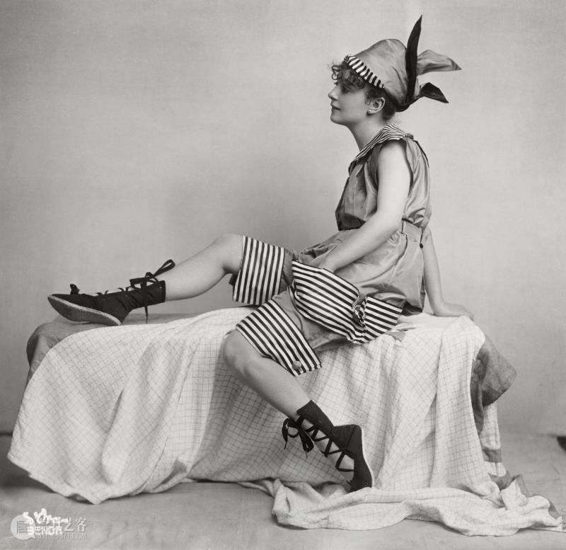 10 MADAME D’ORA (DORA PHILIPPINE KALLMUS), Wiener Werkstatte Swimsuit, 1917 © Museum fur Kunst und Gewerbe, Hamburg.jpg