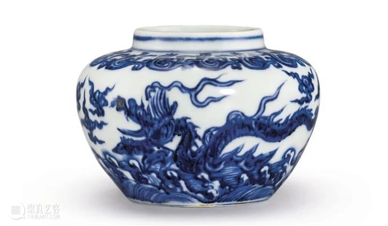 显赫私人珍藏:明成化青花海水应龙纹小罐 艺术财经 蘇富比 青花 海水 龙纹 小罐 私人珍藏 中国 艺术 珍品 拍卖会 私人 崇真艺客