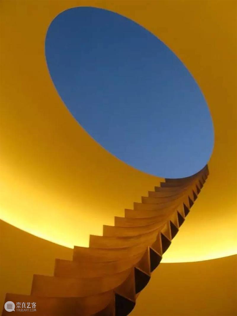 泰晤士报(The Times) | 詹姆斯·特瑞尔(James Turrell):神说要有光 艺术评论 佩斯画廊 詹姆斯·特瑞尔 Turrell 泰晤士报 Times 佩斯 画廊 空间 艺术 大师 新作 崇真艺客