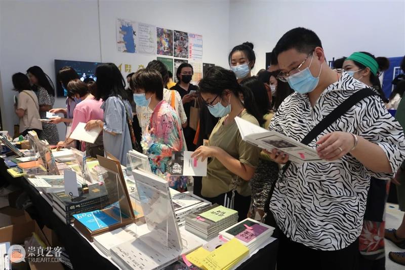 中间美术馆参与2020北京abC艺术书展回顾 北京 abC 艺术 书展 中间美术馆 北京时代美术馆 疫情 活动 书友 机会 崇真艺客