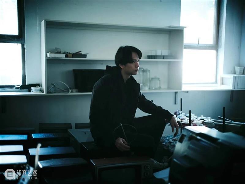 读档 | 胡为一：蓝色骨头 胡为 蓝色 骨头 作品 名称 蓝色骨头 时间 艺术家 工作 上海 崇真艺客
