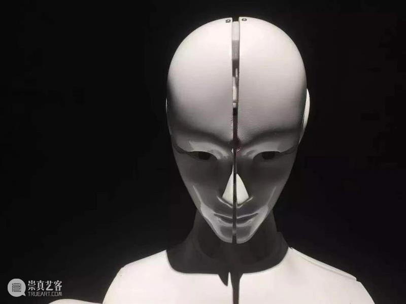 深圳8月8 开启机器·人·艺术·时代 博文精选 新媒体艺术站 深圳 机器 艺术 时代 华·美术馆 艺术家 智能 机械 装置 影像 崇真艺客