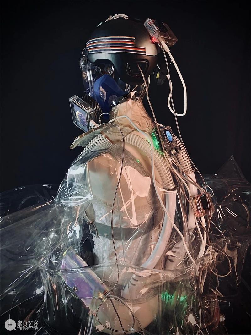 深圳8月8 开启机器·人·艺术·时代 博文精选 新媒体艺术站 深圳 机器 艺术 时代 华·美术馆 艺术家 智能 机械 装置 影像 崇真艺客
