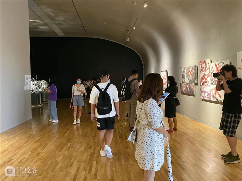 展览现场 |  “王璜生：呼/吸”龙美术馆开展 - 危机研讨 久别重逢 王璜生 龙美术馆 现场 危机 策展人 顾铮 西岸 展厅 上海徐汇区 龙腾大道3398号 崇真艺客