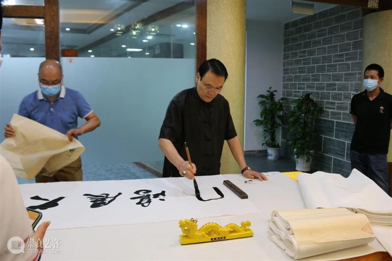 金戈铁马·翰墨丹青——庆祝中国建军成立93周年军地书画名家邀请展开幕仪式 名家 仪式 书画 金戈铁马 翰墨丹青 中国 建军 军地 书画展 深圳市拥军优属基金会 崇真艺客