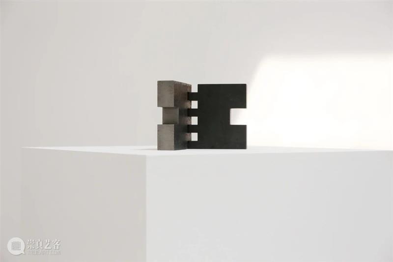 ONLINE Gallery | 第六期:质料的魅力 ONLINE Gallery 质料 魅力 主题 艺术家 艺术 初期 创意 手稿 崇真艺客