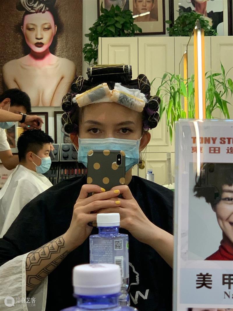 离线·戴丹丹 | 我连房价都判断不出来 戴丹丹 房价 危机 艺术家 系列 中国 张哲 疫情 期间 生活 崇真艺客