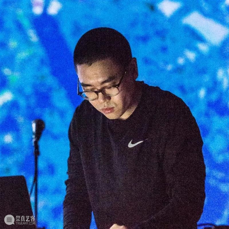 上海“公交电音趴”展演预告 | 欢迎来到“漩涡”中心的异度世界 异度 世界 漩涡 上海 公交 电音 中心 上海莘庄南广场公交枢纽TODTIME时间廊 先锋电子 音乐 崇真艺客