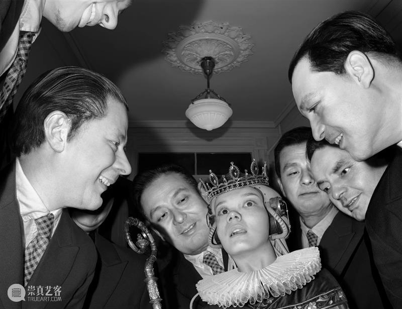 张巍谈二十年创作与当下，艺术家的责任｜木格堂分享会 当下 艺术家 责任 张巍 木格堂 张巍张巍 周艺术家 线上 作品 表现力 崇真艺客