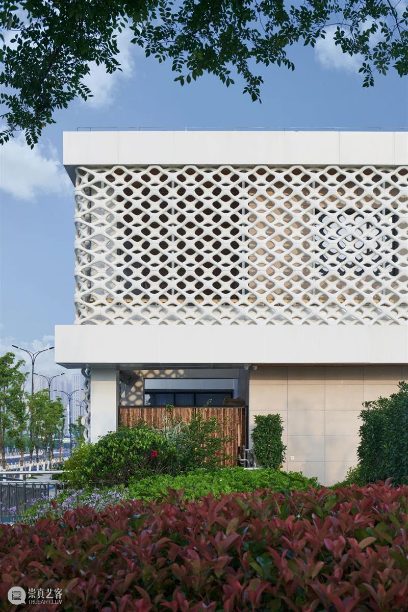 温州瓯江景观带整体改造：深海黑珍珠餐厅 / 非静止建筑 餐厅 温州 瓯江 建筑 景观 深海 整体 黑珍珠 空间 沿线 崇真艺客