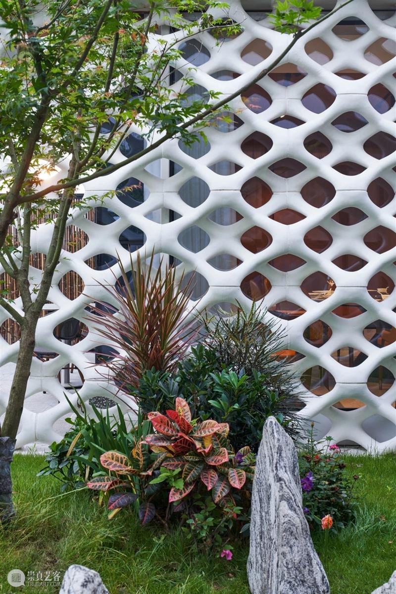 温州瓯江景观带整体改造：深海黑珍珠餐厅 / 非静止建筑 餐厅 温州 瓯江 建筑 景观 深海 整体 黑珍珠 空间 沿线 崇真艺客
