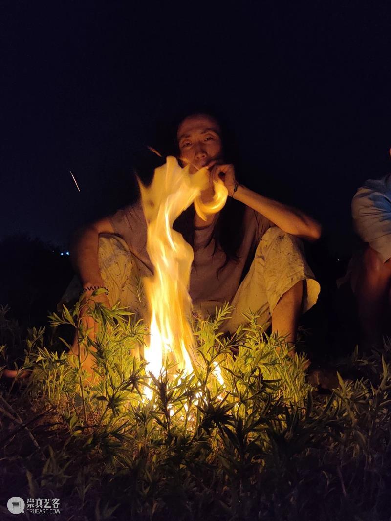 离线·​郭亚冠 | 框架和形态在慢慢瓦解 郭亚冠 框架 形态 危机 艺术家 系列 老郭 郭比 疫情 期间 崇真艺客