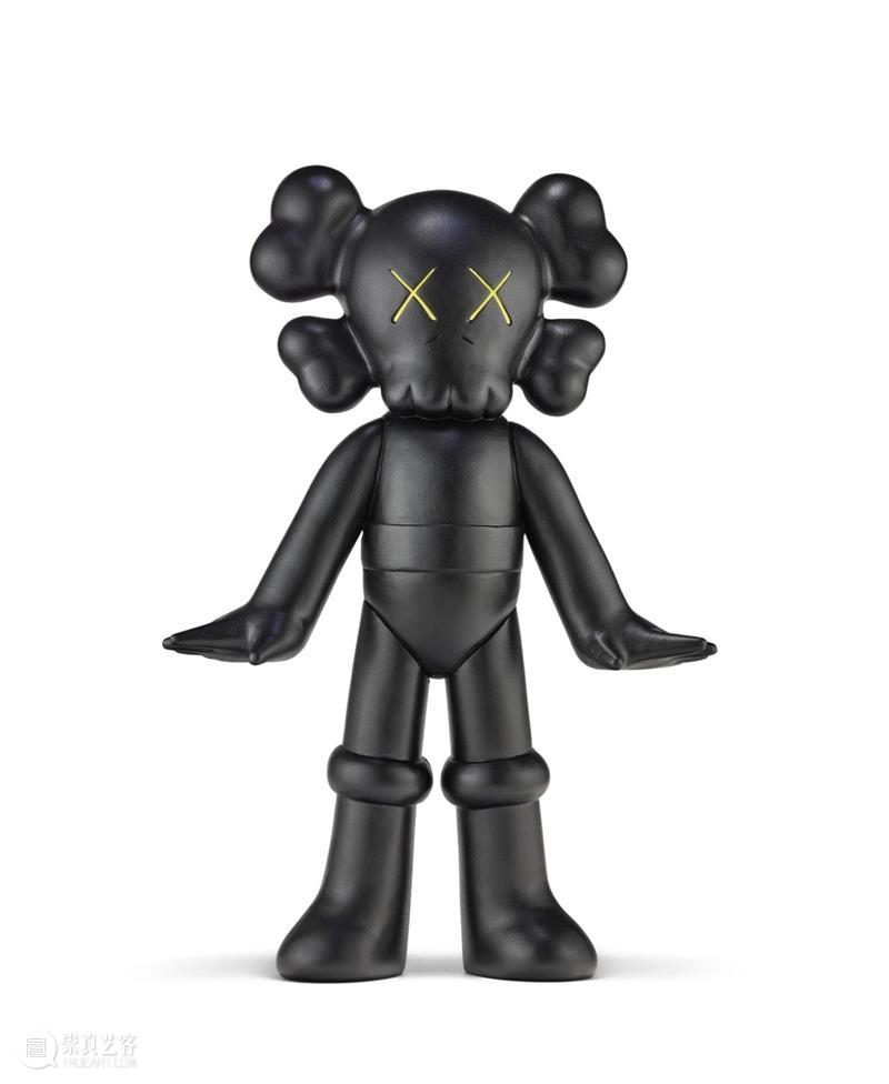 如日中天的艺术家：有关KAWS的十大要点 艺术家 KAWS 要点 作品 韩国 首尔石村 湖面 美国 纽约 梅西百货 崇真艺客