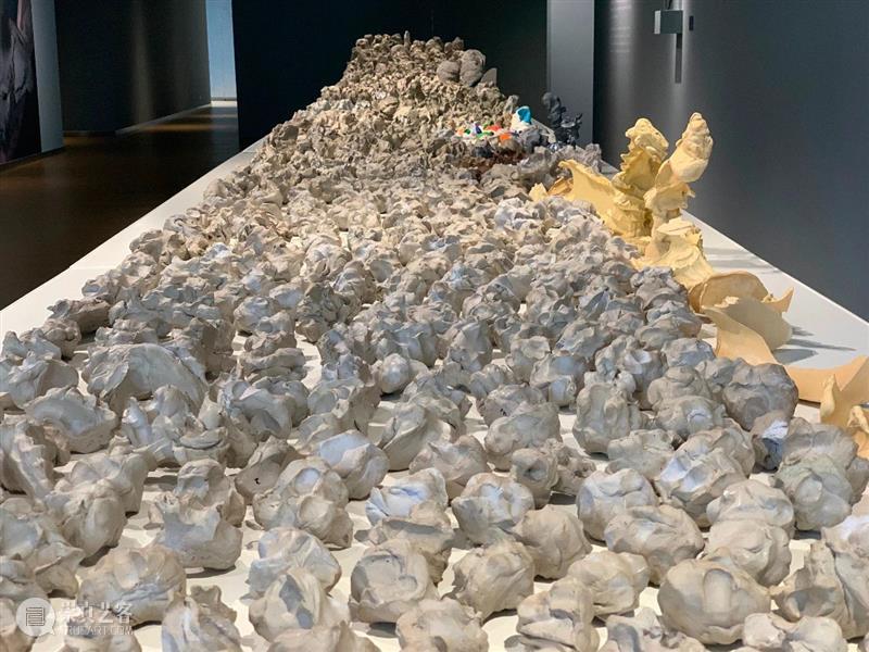 隋建国、刘建华参与三地群展 正在进行中 隋建国 刘建华 三地群展 方法 艺术家 时间 空间 身体 北京中关村壹号壹美美术馆 盛葳 崇真艺客