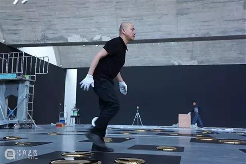 隋建国、刘建华参与三地群展 正在进行中 隋建国 刘建华 三地群展 方法 艺术家 时间 空间 身体 北京中关村壹号壹美美术馆 盛葳 崇真艺客