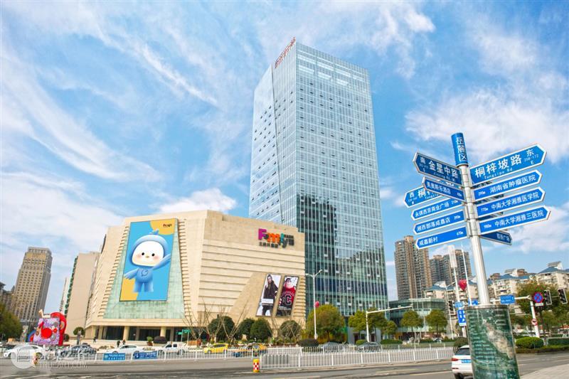 长沙，我们来啦！ 长沙 小伙伴们 爱丁堡前沿剧展 全国 城市 安德鲁与多莉尼 剧目 策展 团队 年度 崇真艺客