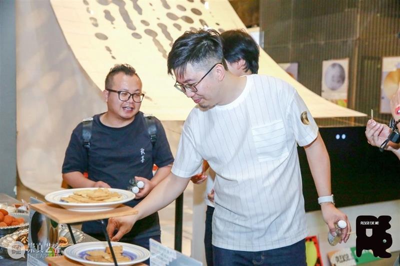 时间是一个圆，我们终将会相遇 | 艺术月饼正式上线！ 时间 艺术 月饼 时序 往后 日子 中国 心中 分量 秋风清 崇真艺客