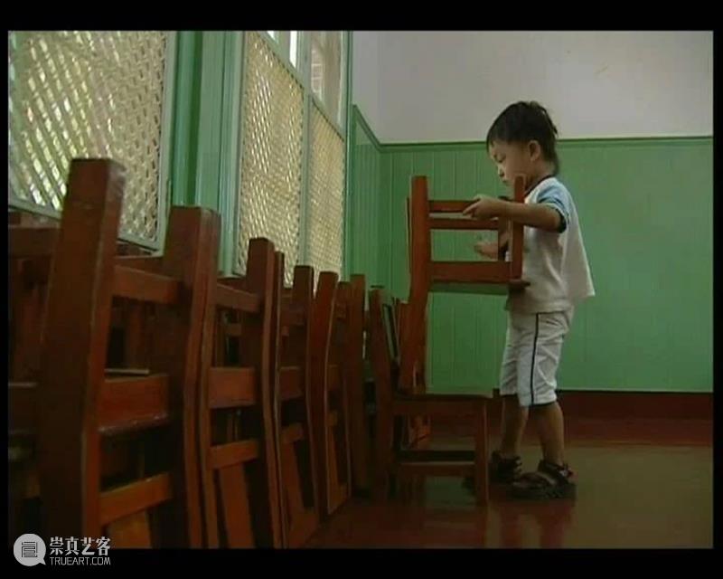 【影像地带】童年法则——从观察式影像出发 视频资讯 上海民生现代美术馆 影像 地带 童年 法则 嘉宾 左志宏 主持人 李姗姗 时间 地点 崇真艺客