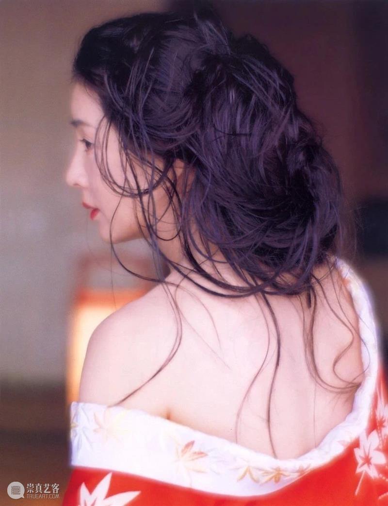 少女真是怎么拍都好看 少女 文章 公众 名利场 艺术 镜头 日后 稚气 筱山纪信 灵气 崇真艺客