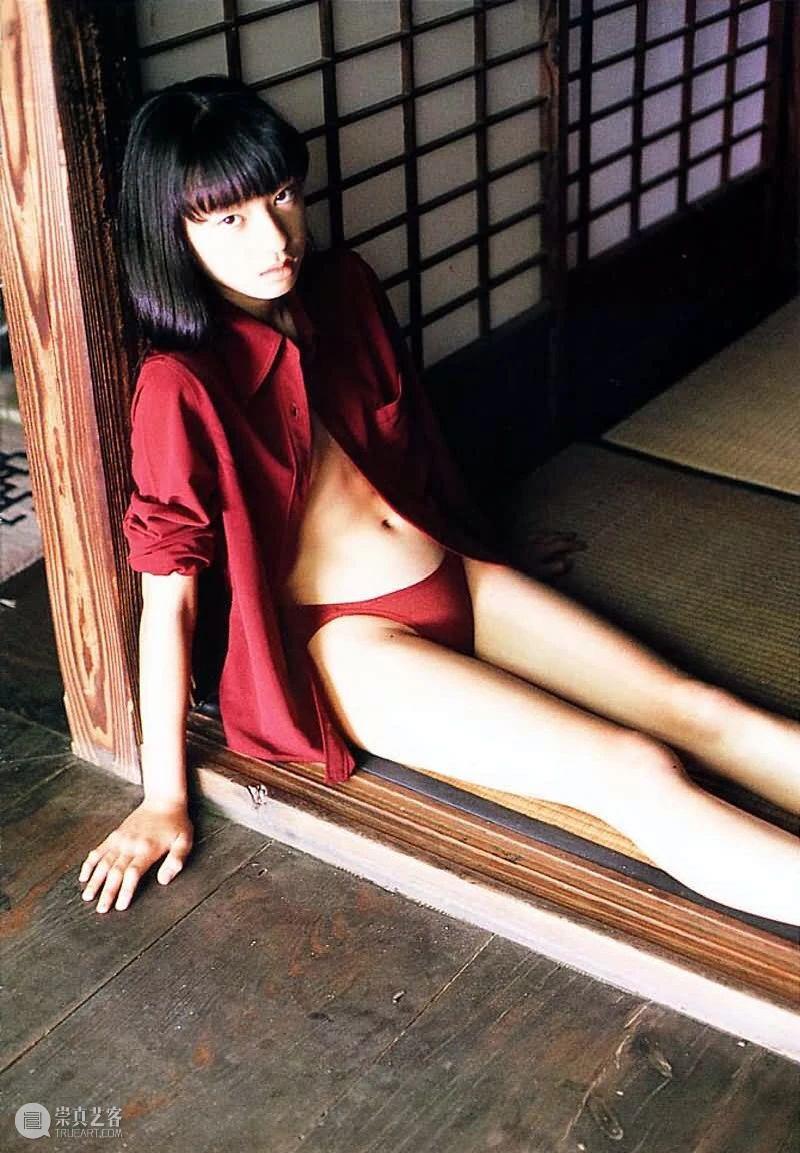 少女真是怎么拍都好看 少女 文章 公众 名利场 艺术 镜头 日后 稚气 筱山纪信 灵气 崇真艺客