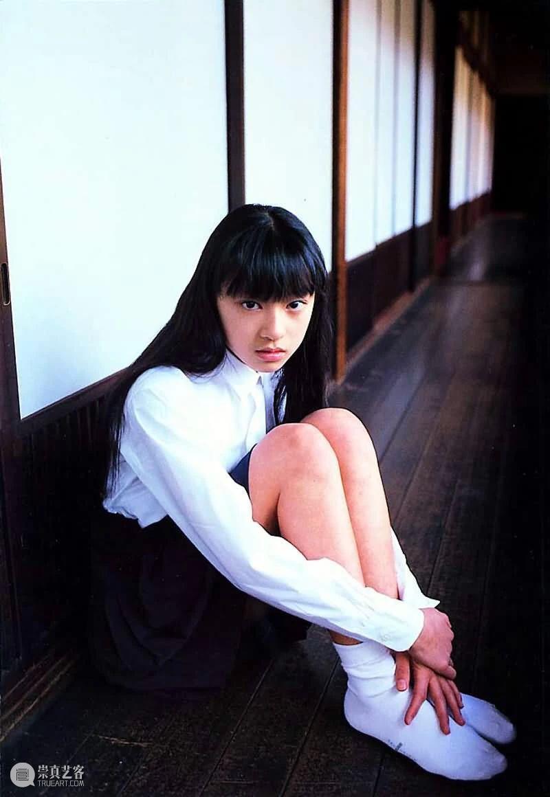 少女真是怎么拍都好看 少女 文章 公众 名利场 艺术 镜头 日后 稚气 筱山纪信 灵气 崇真艺客