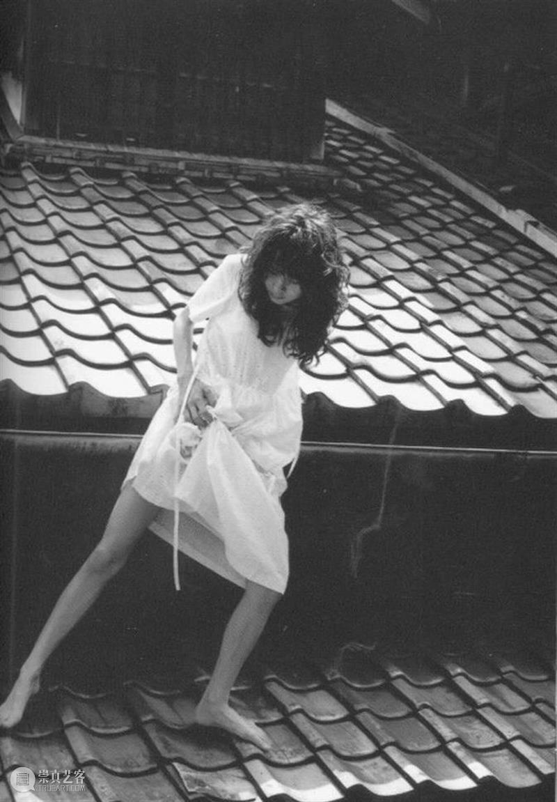 少女真是怎么拍都好看 少女 文章 公众 名利场 艺术 镜头 日后 稚气 筱山纪信 灵气 崇真艺客