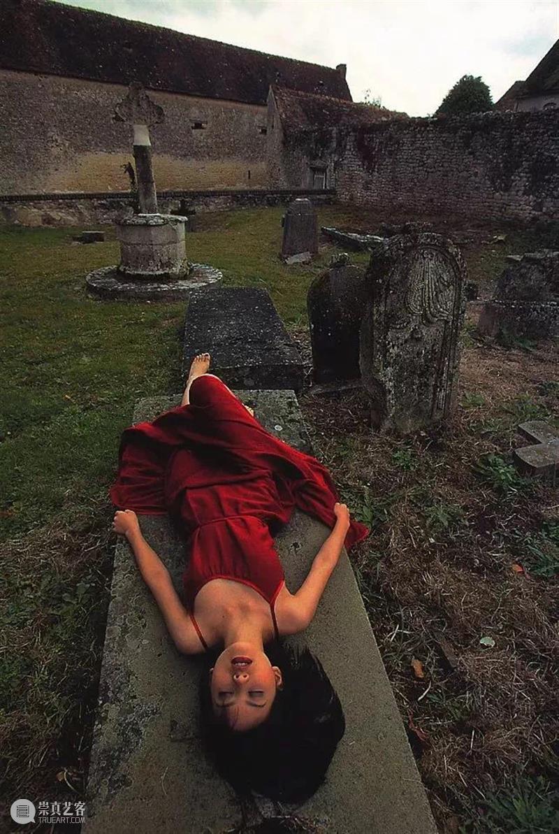 少女真是怎么拍都好看 少女 文章 公众 名利场 艺术 镜头 日后 稚气 筱山纪信 灵气 崇真艺客