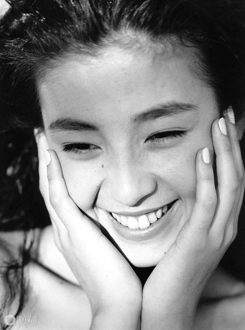 少女真是怎么拍都好看 少女 文章 公众 名利场 艺术 镜头 日后 稚气 筱山纪信 灵气 崇真艺客