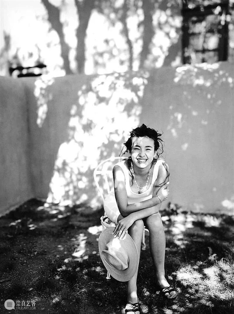 少女真是怎么拍都好看 少女 文章 公众 名利场 艺术 镜头 日后 稚气 筱山纪信 灵气 崇真艺客