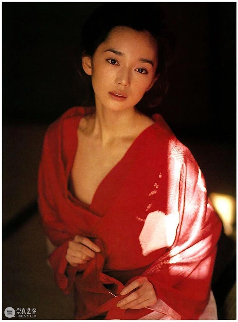 少女真是怎么拍都好看 少女 文章 公众 名利场 艺术 镜头 日后 稚气 筱山纪信 灵气 崇真艺客