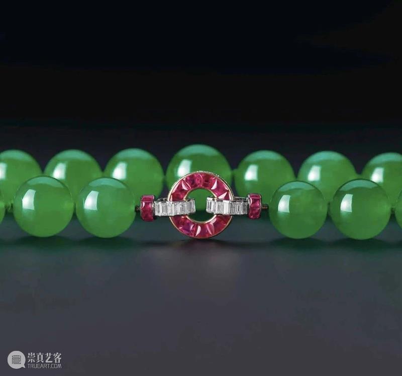蘇富比翡翠拍卖逾四十载 |  历年精品回顾 翡翠 蘇富比 精品 历年 质地 东方 文化 收藏的价值 民间 黄金 崇真艺客