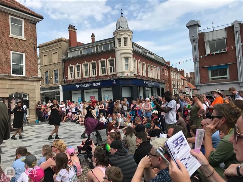 水晶 x 袁鸿访谈 | 挑好戏与“过日子” 崇真艺客